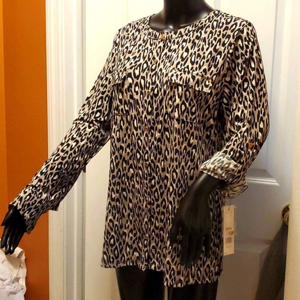 NWT DANA BUCHMAN Women's L long-sleeved SILKY SOFT convertible blouse